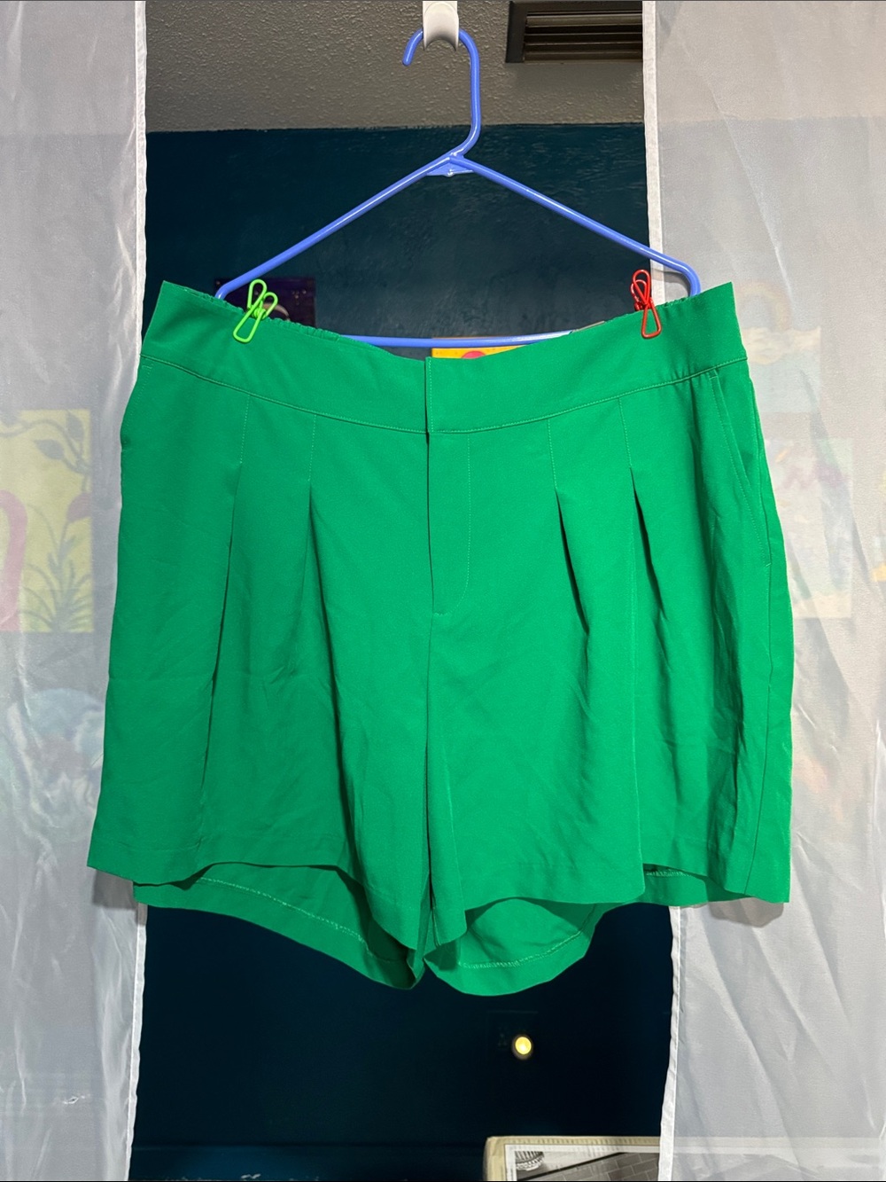 Green Pleated Women’s Shorts - Torrid 22
